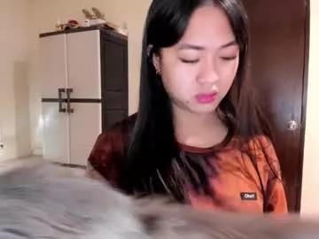 sweetlovepinay04 from Chaturbate