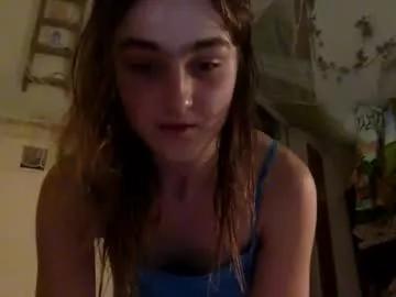 sweetpeach232323 from Chaturbate