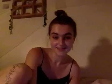 sweetpeach232323 from Chaturbate