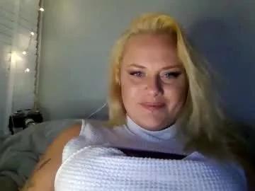 sweetsinz_ from Chaturbate