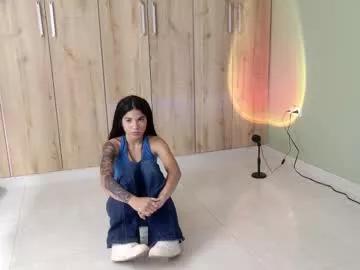 Explore our live girls sluts from our Custom and Multi clubs and checkout exclusive access to highly interactive content, such as shape, hair, titties, pussy type and many more.