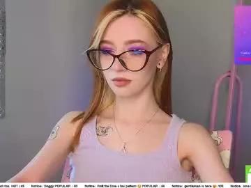 Explore our live girls sluts from our Custom and Multi clubs and checkout exclusive access to highly interactive content, such as shape, hair, titties, pussy type and many more.