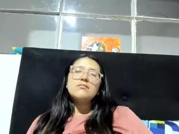 sweetyypeach from Chaturbate
