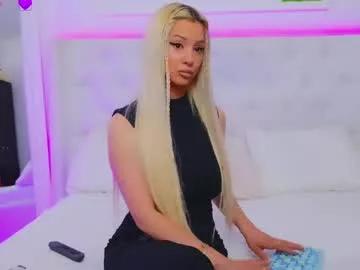 Explore our live girls sluts from our Custom and Multi clubs and checkout exclusive access to highly interactive content, such as shape, hair, titties, pussy type and many more.
