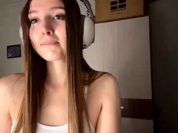 tammeratwiss from Chaturbate