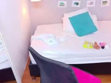 tara_wiiilliams from Chaturbate