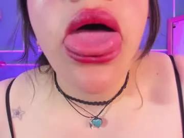 tarataylorr from Chaturbate