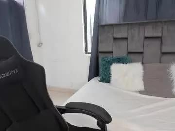 tati_jones from Chaturbate