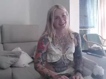 tattoobbgirl from Chaturbate