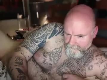 tattooeddilf01 from Chaturbate