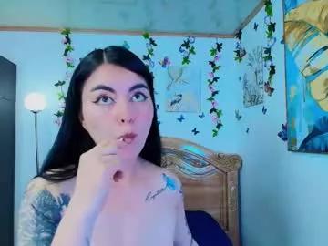 Explore our live girls sluts from our Custom and Multi clubs and checkout exclusive access to highly interactive content, such as shape, hair, titties, pussy type and many more.