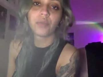 theeking_venus from Chaturbate