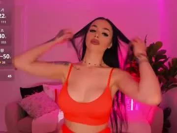 Explore our live girls sluts from our Custom and Multi clubs and checkout exclusive access to highly interactive content, such as shape, hair, titties, pussy type and many more.