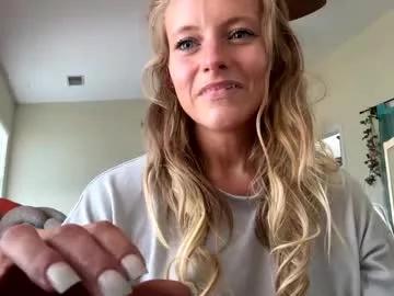 tiffanydove from Chaturbate