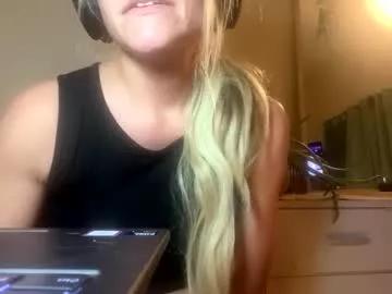 tiffanydove from Chaturbate