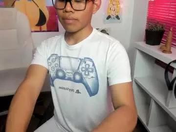 tommy_cherry from Chaturbate