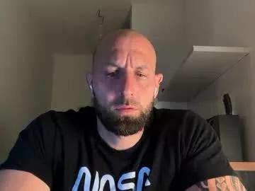 tommyx01 from Chaturbate