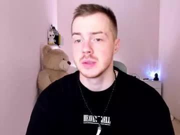 toohornyserj from Chaturbate