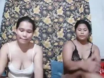 twowetcuties from Chaturbate