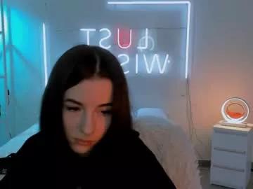 Ur_eva webcams show profile image 