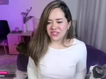 urdreamgiirl from Chaturbate