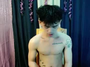 urhunky_boy from Chaturbate