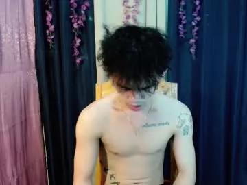 urhunky_boy from Chaturbate