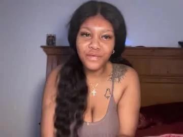 velvette323 from Chaturbate