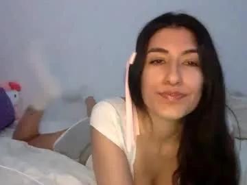 vibingwithchloe from Chaturbate
