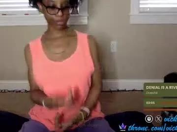 viiickyyy from Chaturbate