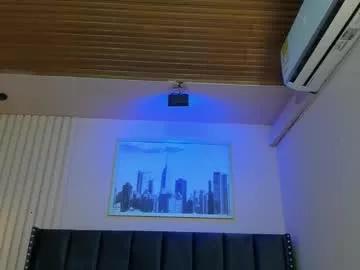 viiolett_lee from Chaturbate