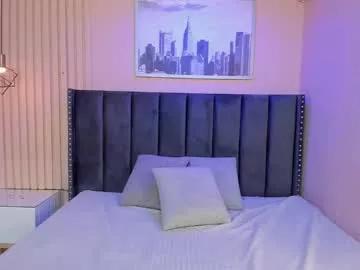 viiolett_lee from Chaturbate