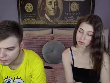 vikki_and_george from Chaturbate
