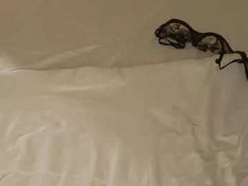 villanelle_l from Chaturbate
