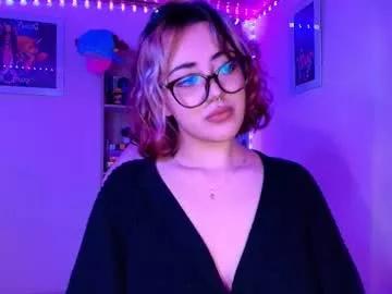 Violeet_smile webcams show profile image 