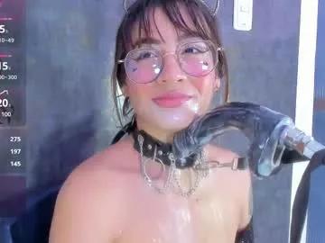 Explore our live girls sluts from our Custom and Multi clubs and checkout exclusive access to highly interactive content, such as shape, hair, titties, pussy type and many more.