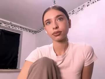 Viviennebreihan webcams show profile image 