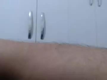 wellingtont from Chaturbate