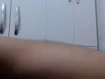 wellingtont from Chaturbate