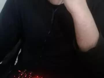 wellingtont from Chaturbate