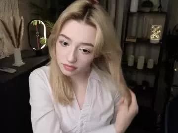 wi11ow_whisper from Chaturbate