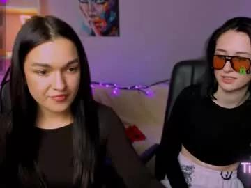 Explore our live girls sluts from our Custom and Multi clubs and checkout exclusive access to highly interactive content, such as shape, hair, titties, pussy type and many more.
