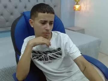 Xavii_18_ webcams show profile image 