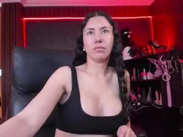 Explore our live girls sluts from our Custom and Multi clubs and checkout exclusive access to highly interactive content, such as shape, hair, titties, pussy type and many more.