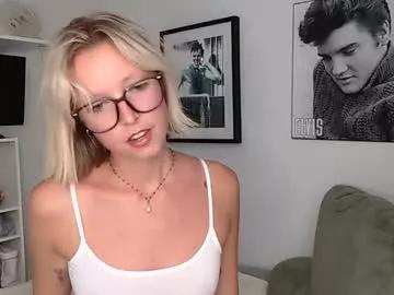 xoelena from Chaturbate is Freechat