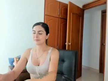 Explore our live girls sluts from our Custom and Multi clubs and checkout exclusive access to highly interactive content, such as shape, hair, titties, pussy type and many more.