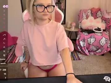 xxnaughtynicolexx from Chaturbate
