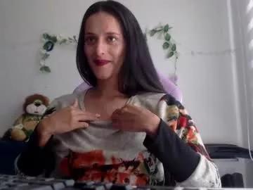 xxxbellalola from Chaturbate