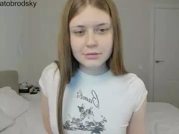 Yamatobrodsky1 webcams show profile image 