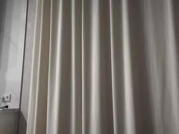 yana_squrel_22 from Chaturbate